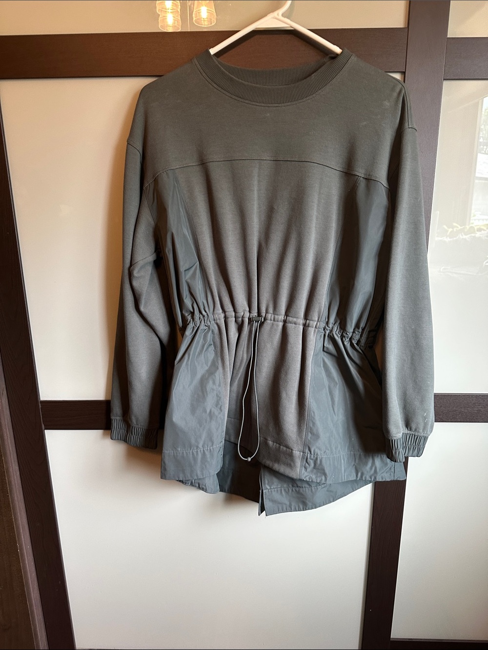 Women’s Athleta Mixed Media Pullover Sweatshirt in dark forest green size L